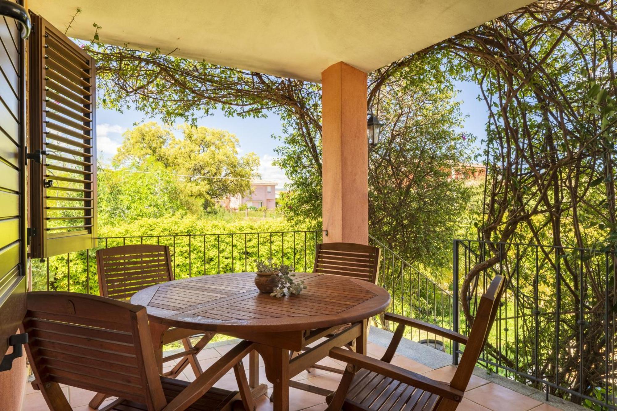 Casa Vacanze Lolivastro Àrbatax Exteriör bild