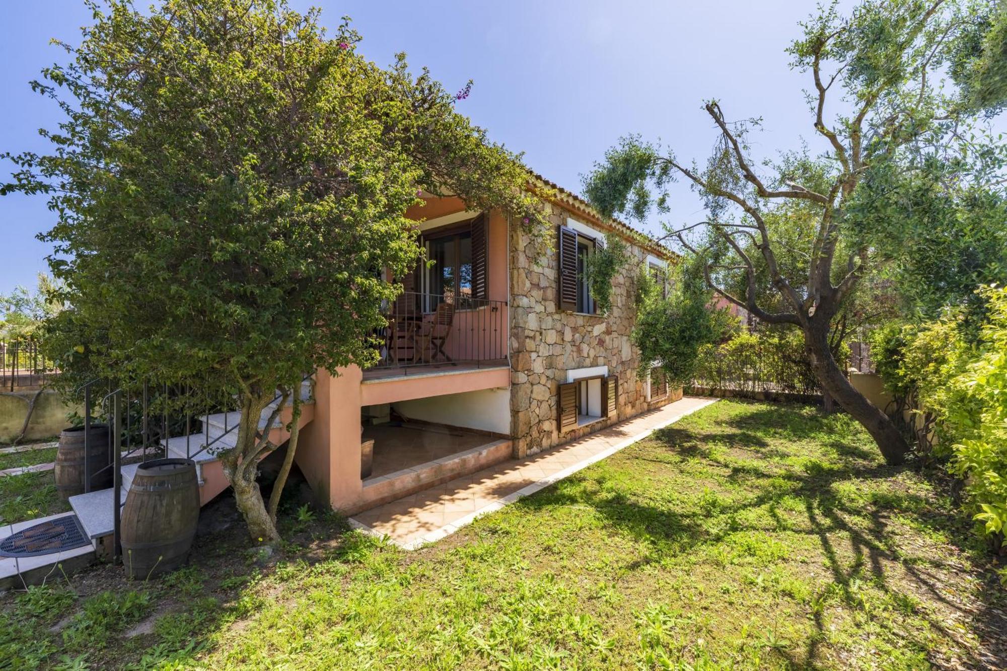 Casa Vacanze Lolivastro Àrbatax Exteriör bild